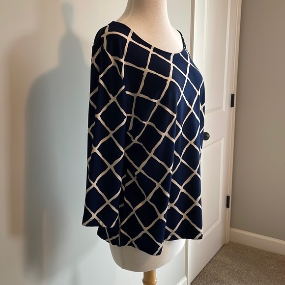 Roz&Ali Navy/cream scoop neck blouse - Picture 2 of 7